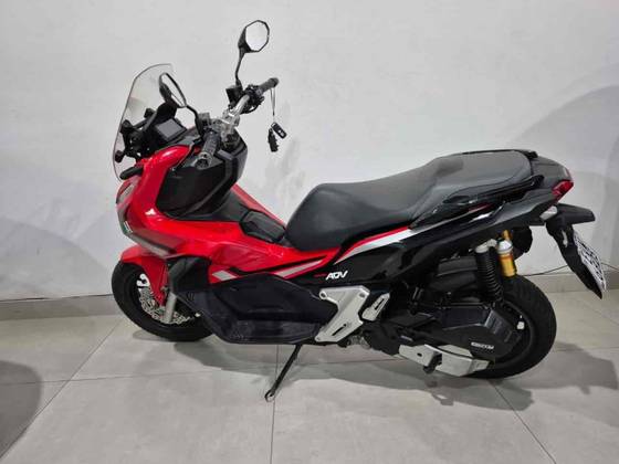HONDA ADV 